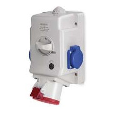 Промишлен комбиниран контакт 3P+N+Е 32A+2х шуко и ключ 0/I IP54 серия Optima Combi Scame