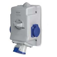Промишлен комбиниран контакт 2P+Е 16A+2х шуко и ключ 0/I IP54 серия Optima Combi Scame