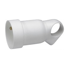 Куплунг бял 2P+T 16A френски с ринг Legrand
