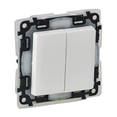 Сериен девиаторен ключ IP44 цвят бяло Valena Life Legrand