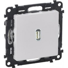 Розетка USB за зареждане тип C 1.5A 7.5W цвят Бял Valena Life Legrand