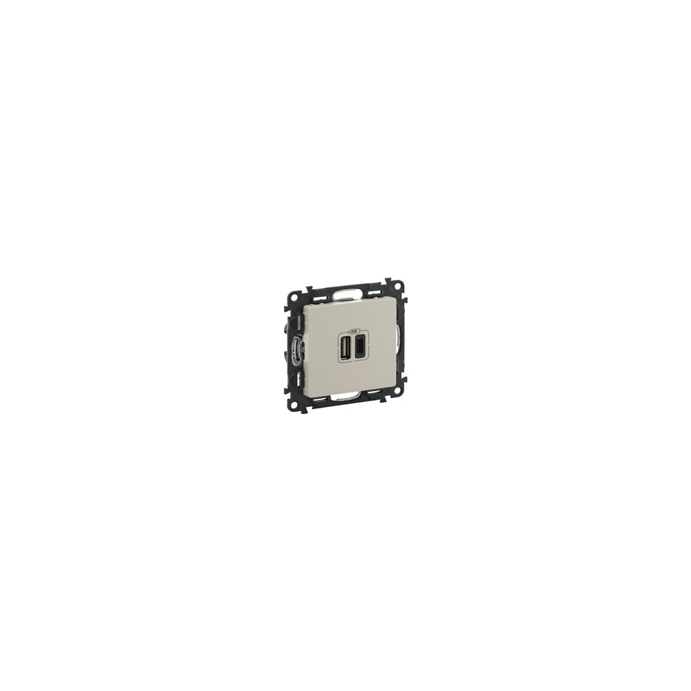 Розетка 2хUSB за зареждане тип A+C 3A 15W цвят крем Valena Life Legrand