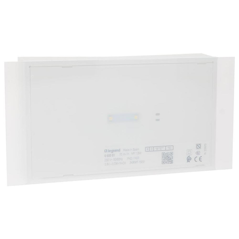 Авариен осветител X-light 180 70lm 1h IP42 Legrand