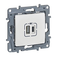 Розетка 2хUSB за зареждане тип A+C 3A 15W цвят Бял Niloe Legrand