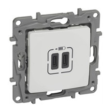 Розетка 2хUSB за зареждане тип C 3A 15W цвят Бял Niloe Legrand